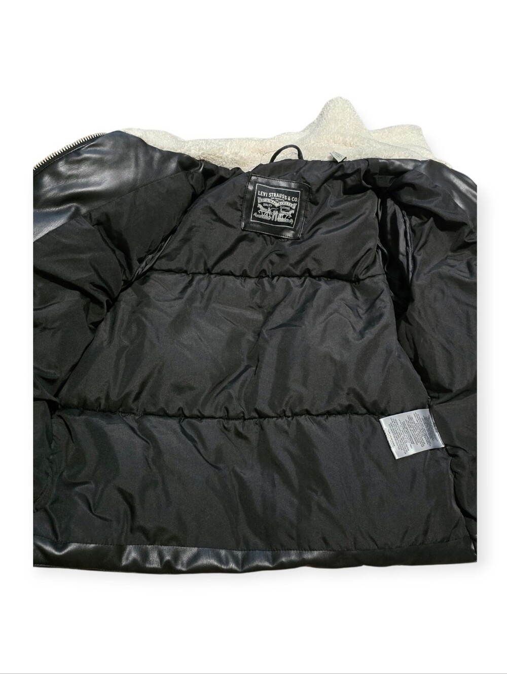 Levi's women's black faux leather puffer - Picture 6 of 8